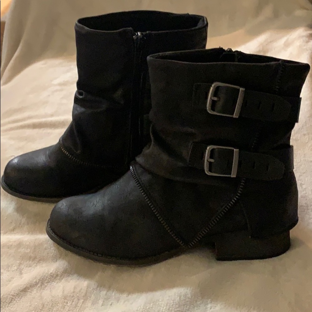 SO Brand Black Boots